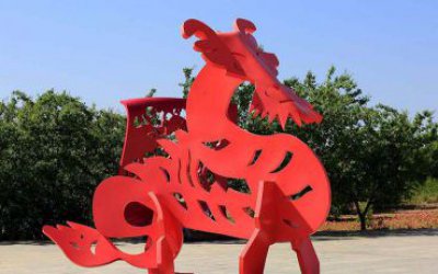 廣場創(chuàng)意玻璃鋼紅色抽象貔貅雕塑