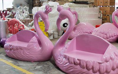 游樂場(chǎng)玻璃鋼創(chuàng)意粉色卡通天鵝座椅雕塑