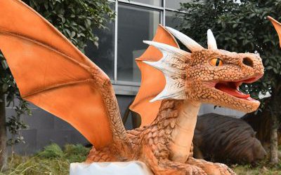 大型仿真玻璃鋼戶外景區的飛天恐龍雕塑