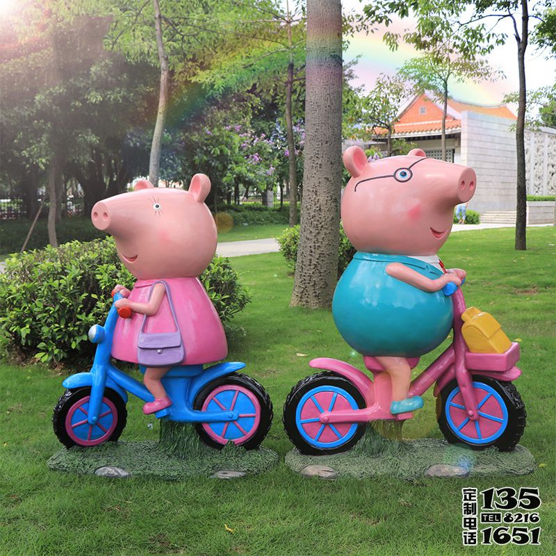 幼兒園景觀玻璃鋼彩繪小豬佩奇雕塑 幼兒園景觀玻璃鋼彩繪小豬佩奇雕塑