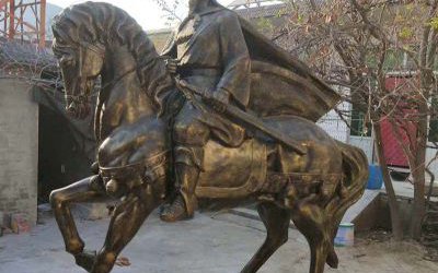 景區(qū)玻璃鋼仿銅騎馬的人物雕塑