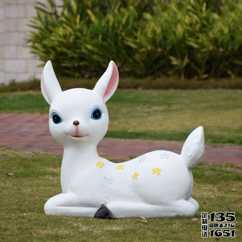戶(hù)外園林一只臥著的玻璃鋼卡通可愛(ài)的梅花鹿雕塑 戶(hù)外園林一只臥著的玻璃鋼卡通可愛(ài)的梅花鹿雕塑