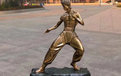 景區(qū)街邊功夫之王李小龍玻璃鋼仿銅鍍金雕塑