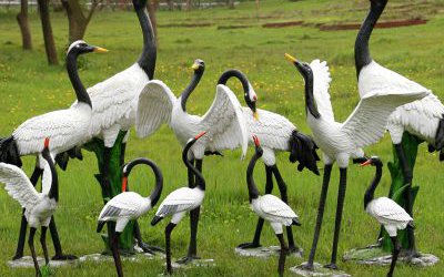 戶外草坪玻璃鋼仿真動(dòng)物丹頂鶴雕塑