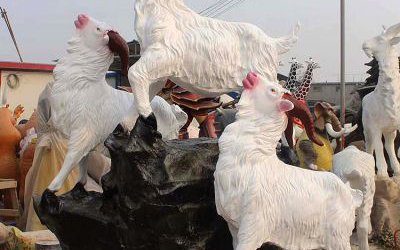 景區(qū)玻璃鋼浮雕山羊三羊開泰雕塑