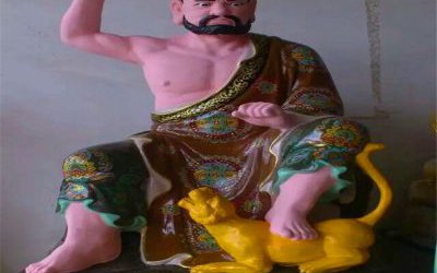 玻璃鋼彩繪景區(qū)大型景觀十八羅漢雕塑